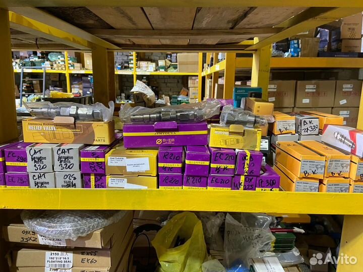 ZX200-3 клапан вспомогательный