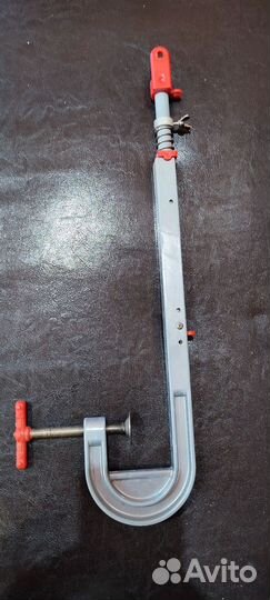 Струбцина для датчика эхолота