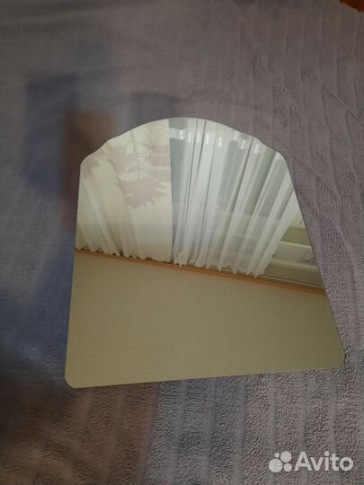 Зеркало настенное