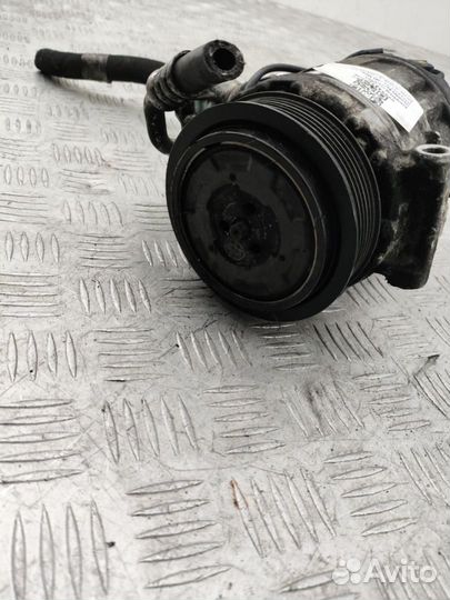 Компрессор кондиционера Mercedes-Benz E-Класс