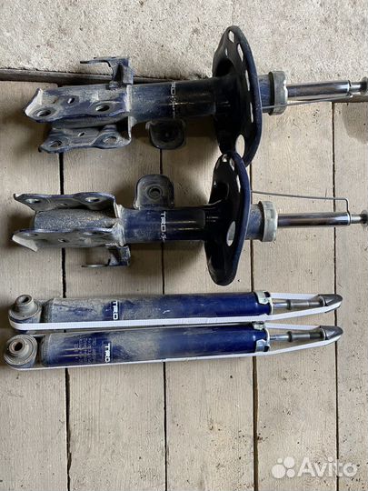 Стойки toyota prius 30 TRD sport заниженые