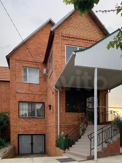 Дом 302 м² на участке 7 сот.