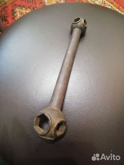 Гаечный ключ. ссср. Универсальный. 10в1 (водолаз)