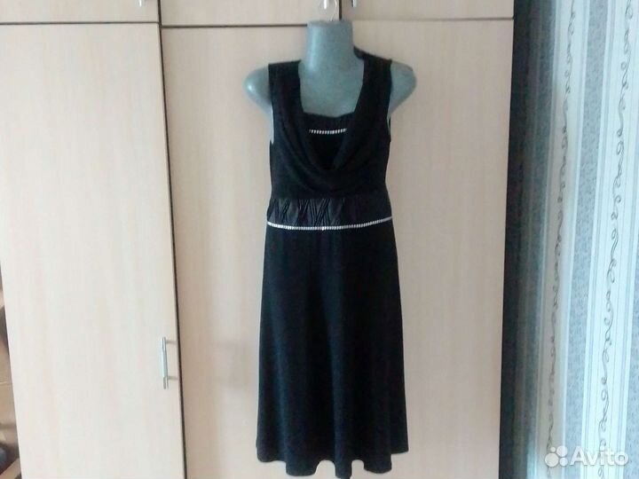 Вечернее платье маленькоеЧерное Коктейльное платье