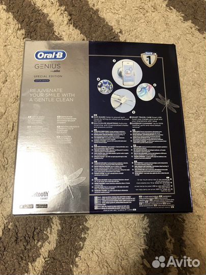 Электрическая зубная щетка Braun Oral-B Genius D70