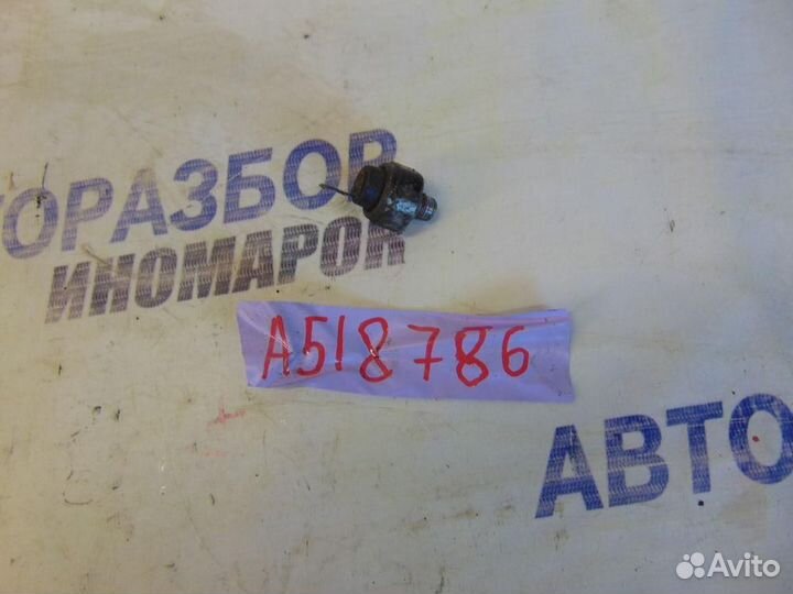 Датчик давления масла для Mazda Demio 1996-2002г