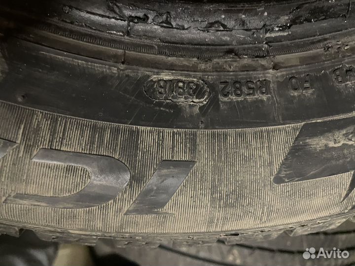 Pirelli Ice Zero 205/60 R16
