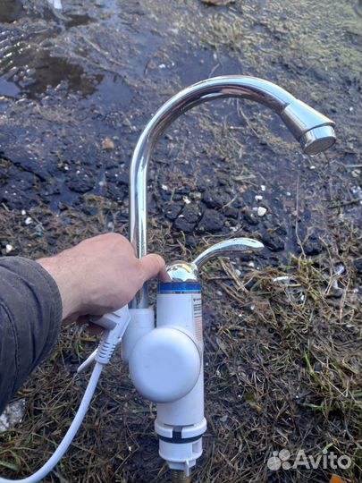 Водонагреватель проточный