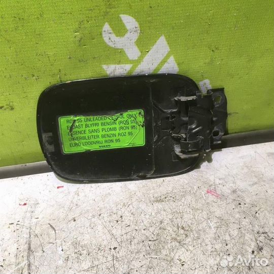 Лючок бензобака Вольво C40