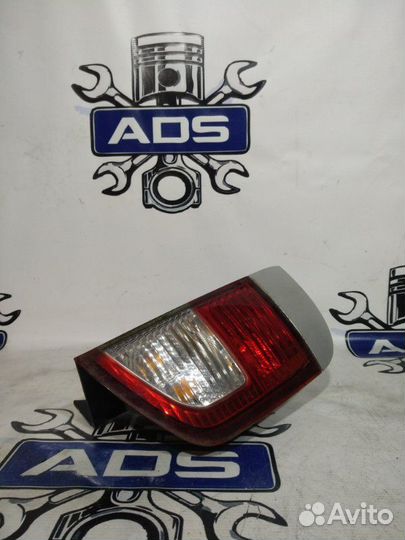 Фонарь задний правый Ssang Yong Kyron 1 D20DT 2007