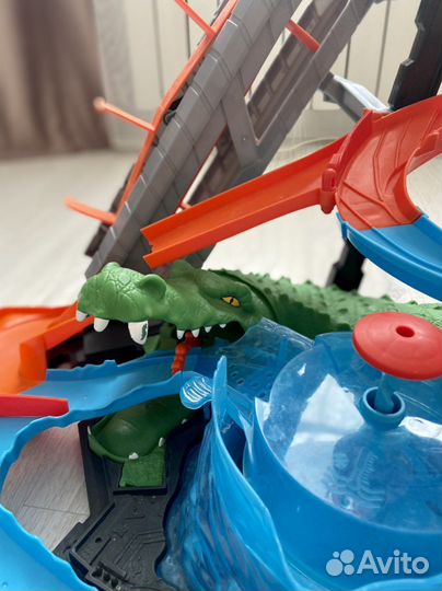 Трек hot wheels, трек хот вилсс с крокодилом