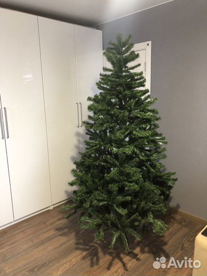 Елка искусственная 210