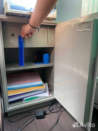 Сейф металлический