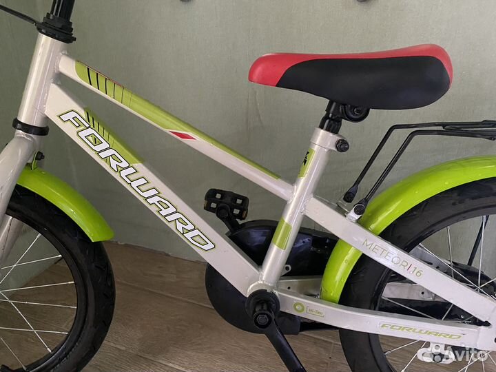 Детский велосипед 16