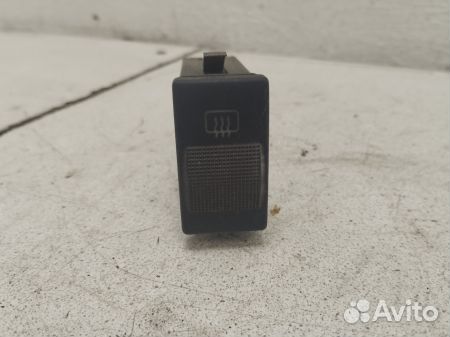 Кнопка обогрева заднего стекла