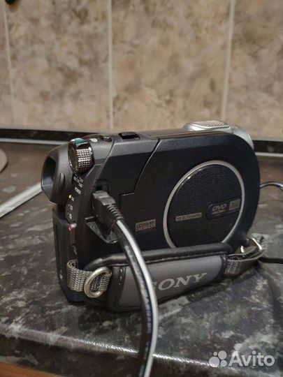 Видеокамера Sony DCR-DVD109 E
