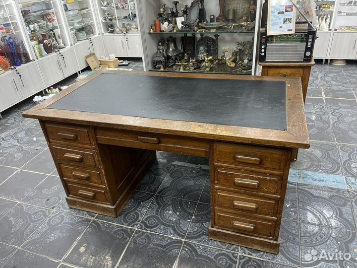 Стол антикварный