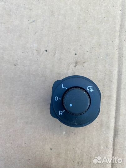 Переключатель регулировки зеркал Skoda Fabia 2