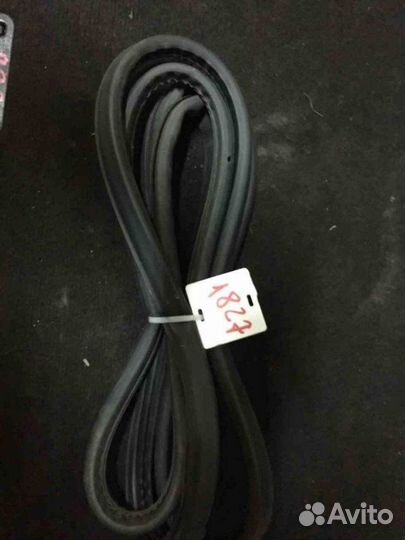 Уплотнитель Audi A6 Allroad