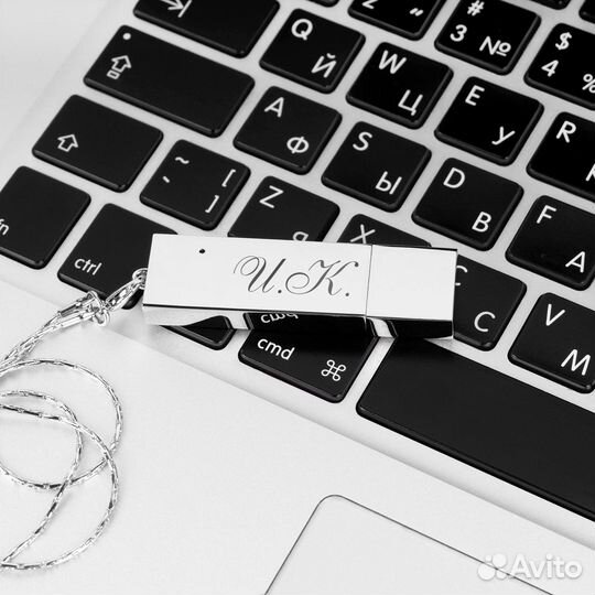 Usb флешка 16 гб - выставочный образец серебр