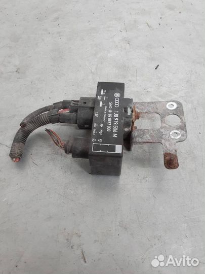 Реле электровентилятора Volkswagen Golf 4 2005