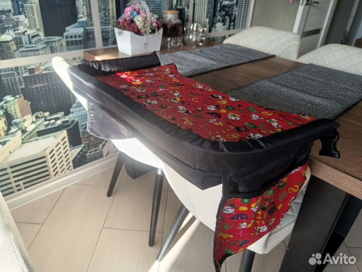 Дорожный столик в машину детский