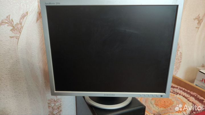 Монитор Samsung SyncMaster 204 B