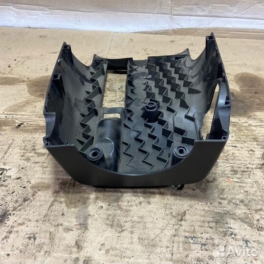 Кожух рулевой колонки нижний Mazda CX-7 ER