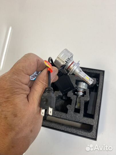 Продам диодные лампы F7