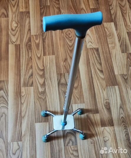 Трость костыль на четырех опорах