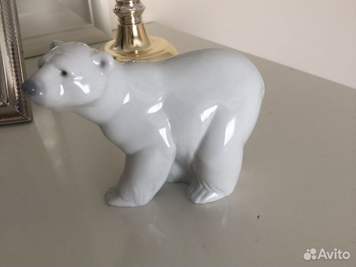 Фарфоровые статуэтки Lladro медведь белый