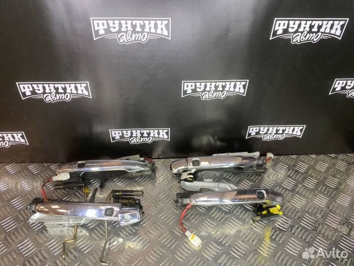 Ручки двери Toyota Crown Majesta