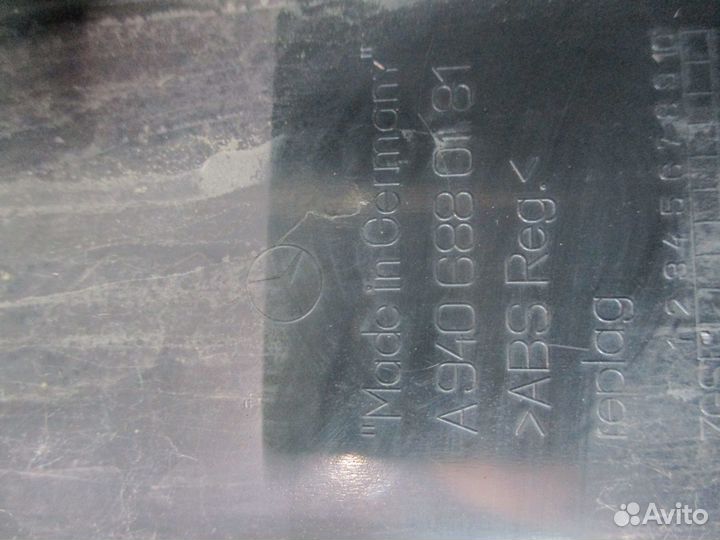 Накладка пола левая Mercedes-Benz A9406880181