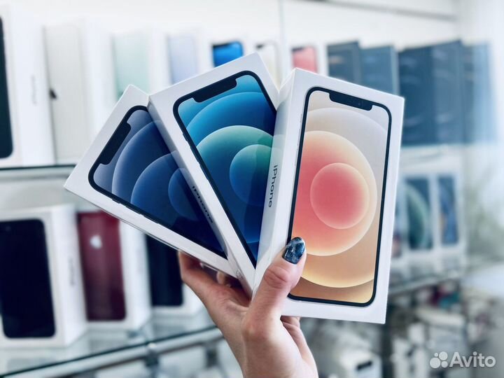 iPhone 12, 64 ГБ