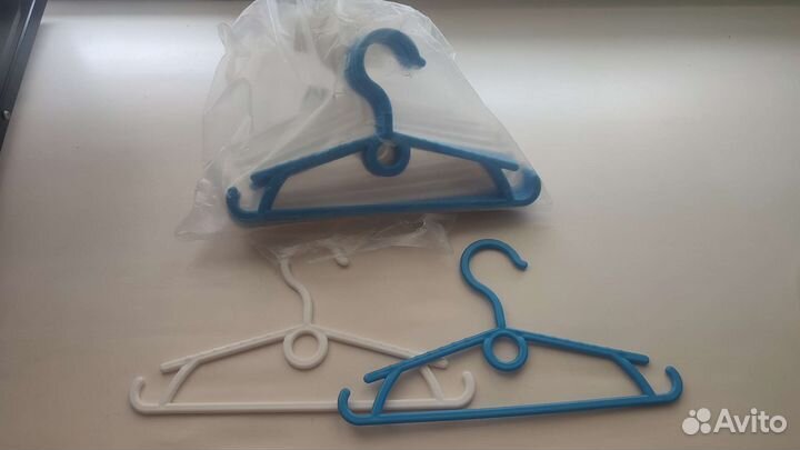 Вешалки плечики детские