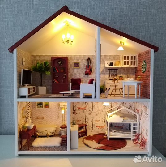 Кукольный домик новый