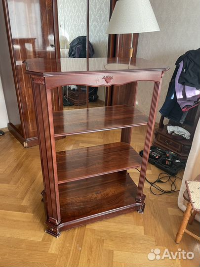 Стойка с полками напольная