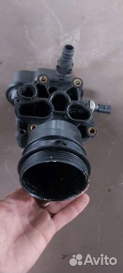 Корпус масляного фильтра на Volkswagen Passat B6