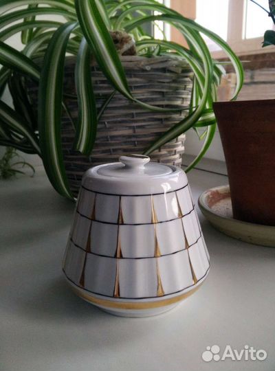 Сахарница из сервиза золотая клетка Вербилки