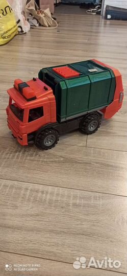 Большая машина мусоровоз