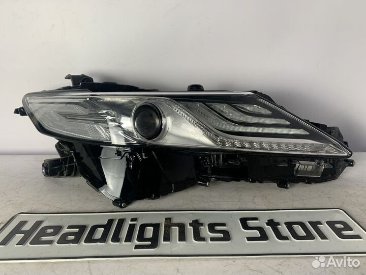 Правая фара toyota camry v70 full LED
