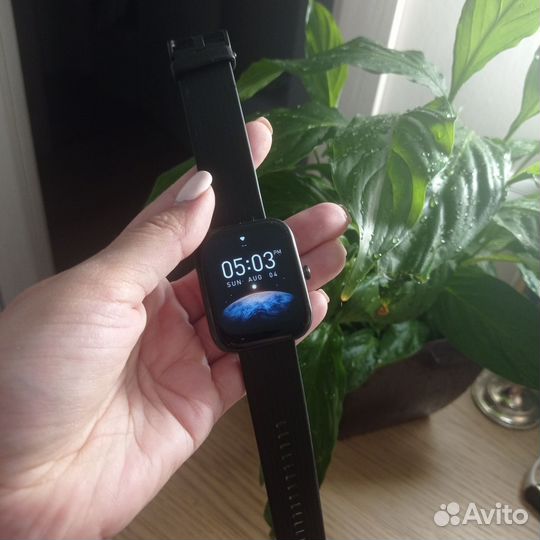 Часы спортивные amazfit bip 3