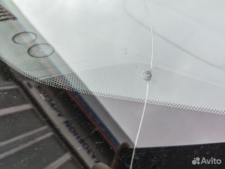 Ремонт лобового стекла, сколов и трещин автостекол