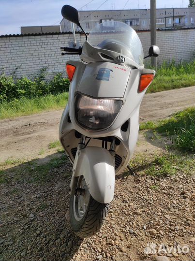 Скутер Honda Foresight 250