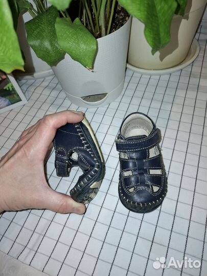 Сандалии детские 19 размер
