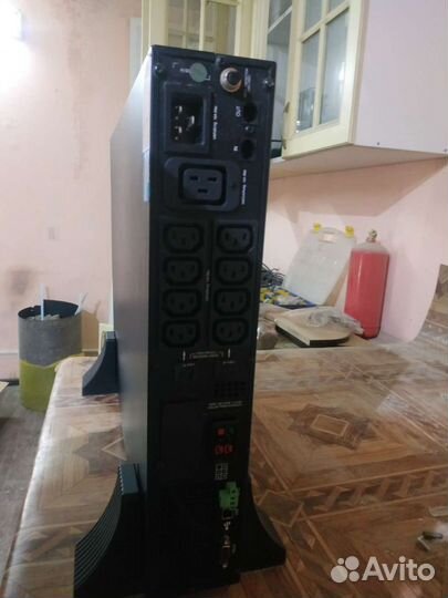 Источник бесперебойного питания