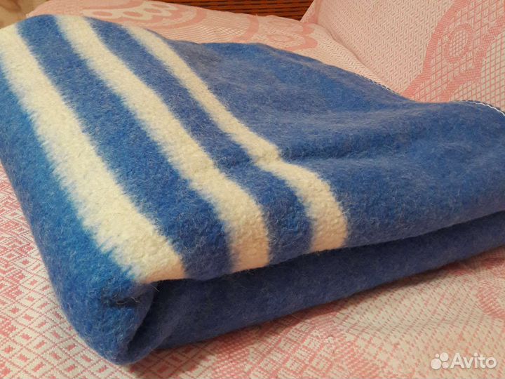 Одеяло полуторное шерстяное