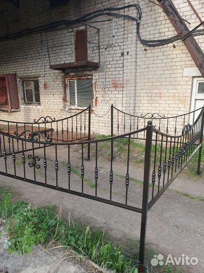 Ограды, столы, скамейки