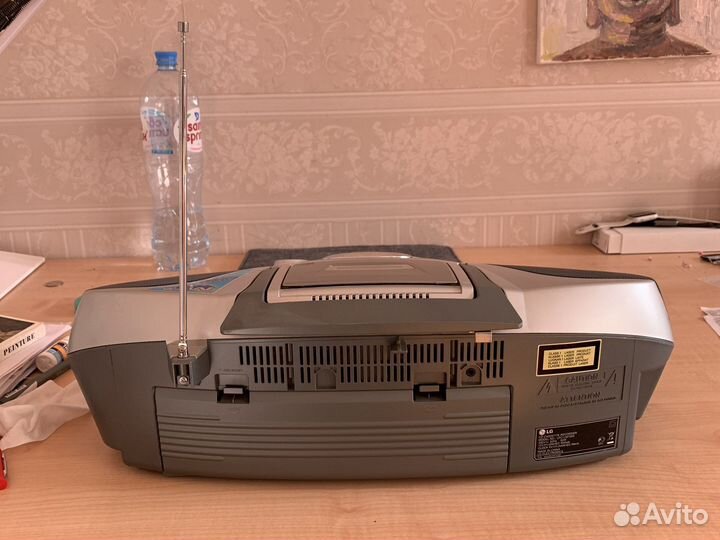 CD проигрыватель LG (+кассеты)