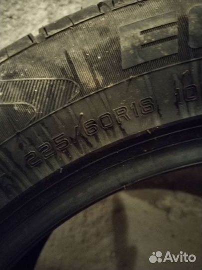 Emerald Greckster IND01 225/60 R18